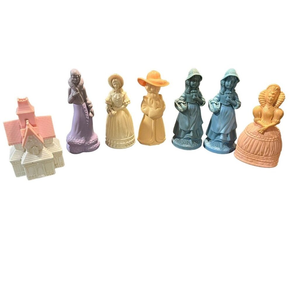 Lot of 8 Empty Vintage Avon Perfume Bottles Figurines with Bonus Bottle The King